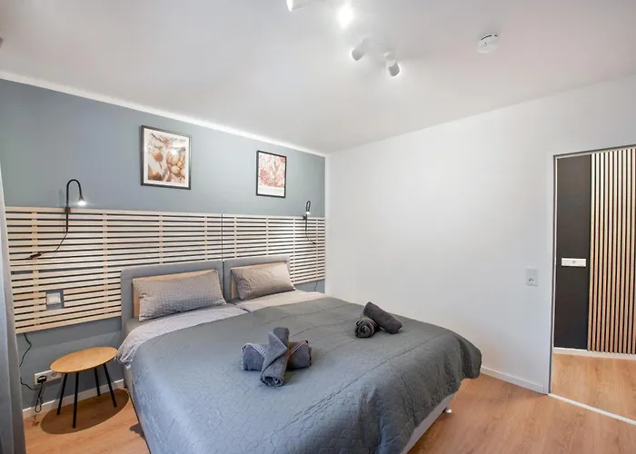 Amalfi A08 - Super Zentral Fuer 4pp - 2 & Boxspringbetten *